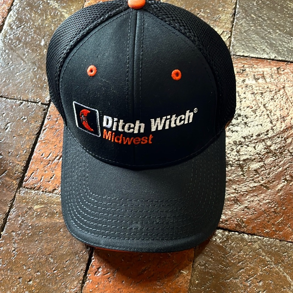 MEN HATS CAP Ditch Witch Midwest NWT